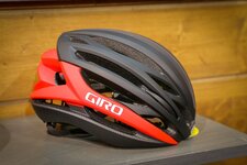 Giro-Syntax-Seyen-mips-helmets-gwin-chamber-reflective-commuter-helmets-eurobike-20189.jpg