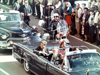 800px-JFK_limousine.png